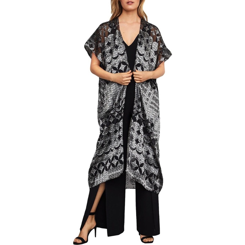 bcbgmaxazria O/S Boho Long Kimono Light Poncho Cover up Scarf Vest Caftan